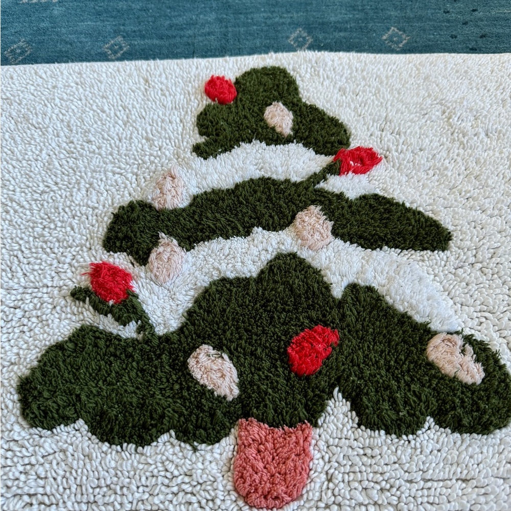 Christmas Throw Rug - Picture 3 of 15